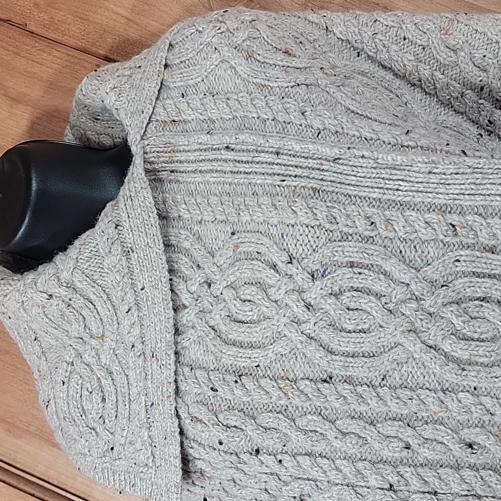 Aran Mor Handknit Merino Wool Cape